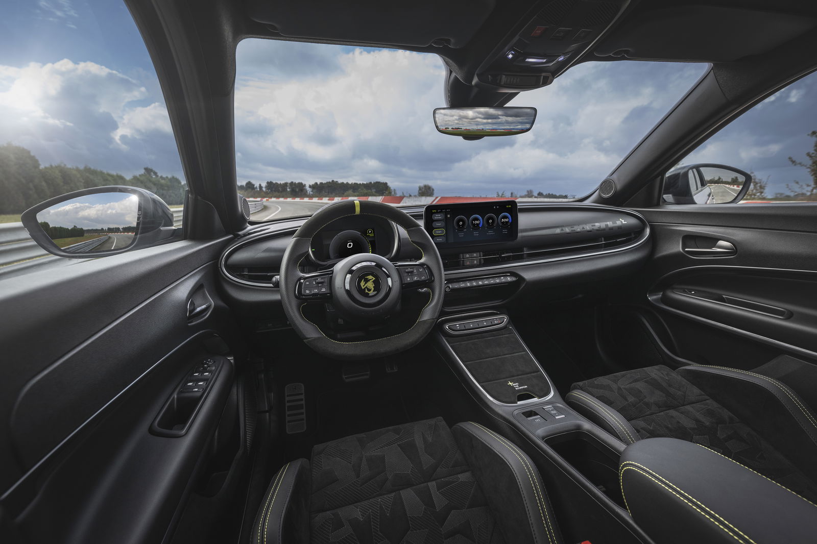 Abarth 600e - interior